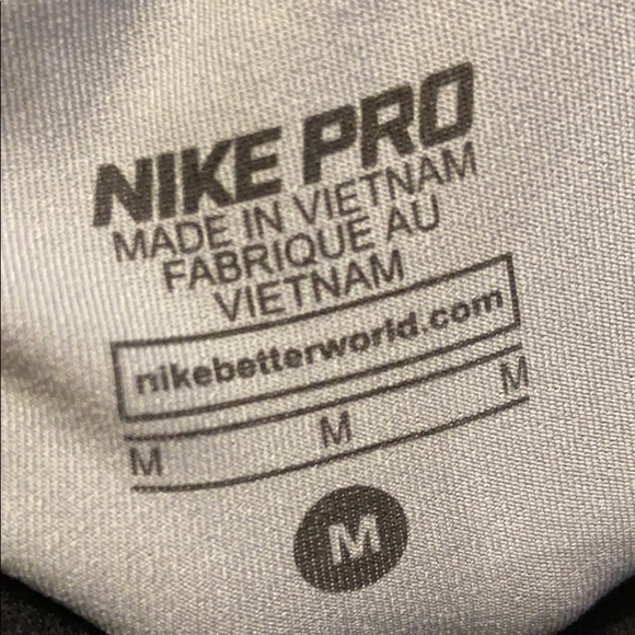 NIKE PRO — capri — geometric pattern - Picture 2 of 3